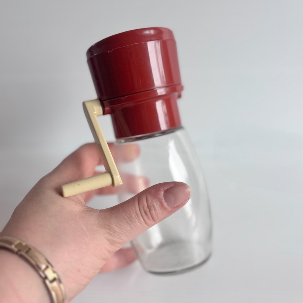 Vintage Gemco Glass Jar Chopper Red Lid USA Kitchen Tool